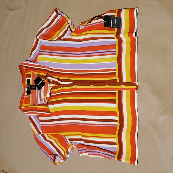2 /$15 Forever 21 Woven Short Sleeve Shirt sz XL - Picture 3 of 10